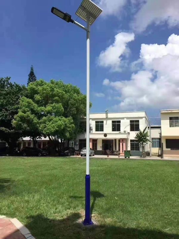 ऑल इन 2 सोलर स्ट्रीट लाइट्स 60W 80W सोलर एलईडी रोड लाइट्स सेमी सोलर स्ट्रीट लाइट