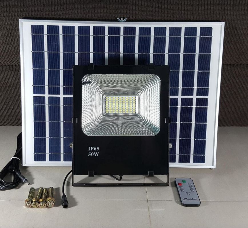 500W सेंसर सोलर बिलबोर्ड लाइट के साथ Synsvo सोलर पावर LED फ्लडलाइट ऑफ ग्रिड
